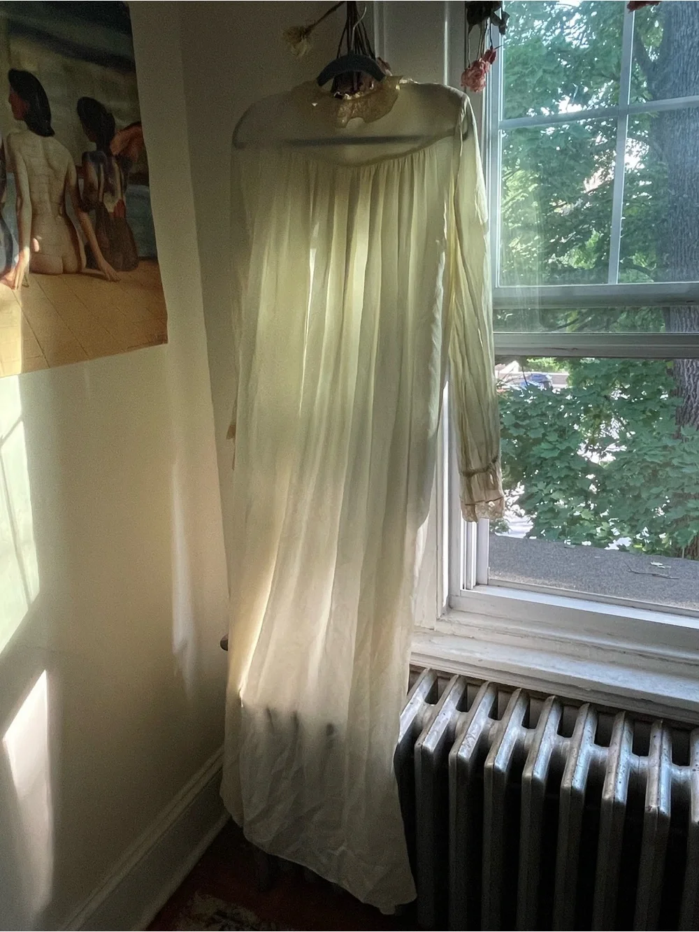 Vintage Silk Robe - Picture 9 of 14